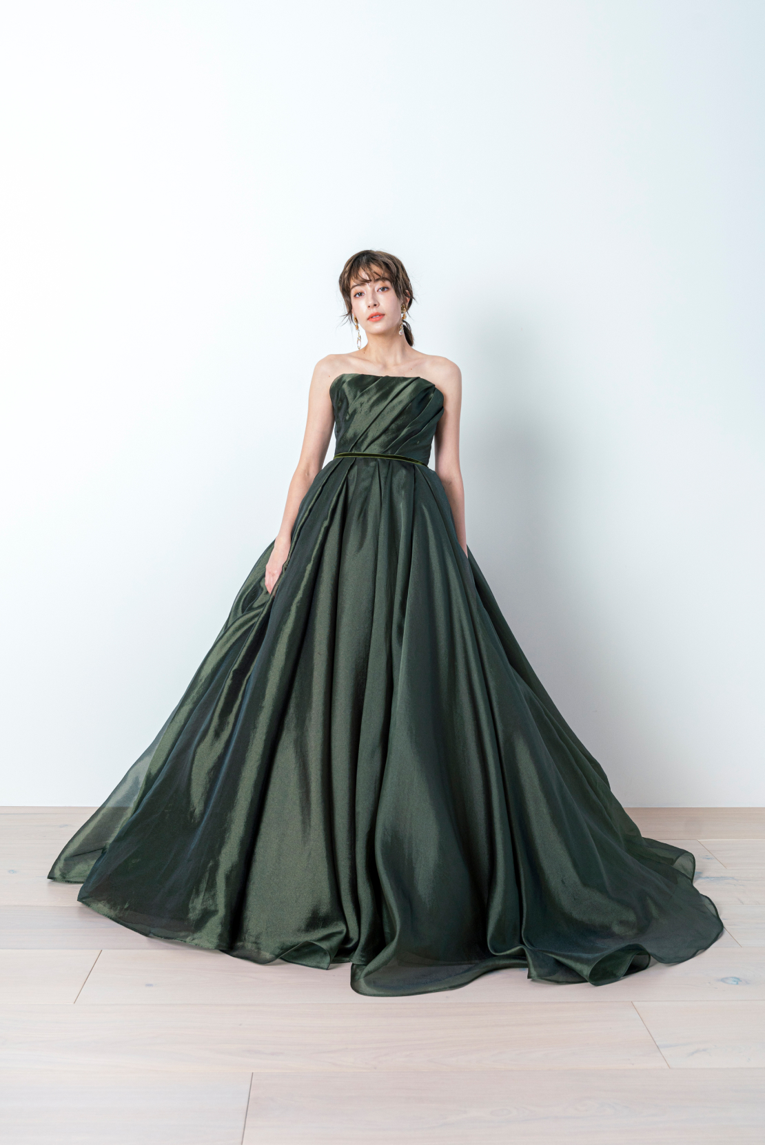 大人カーキドレス｜ウェディング｜お知らせ 【公式】OGIYA WEDDING SALON｜株式会社扇屋